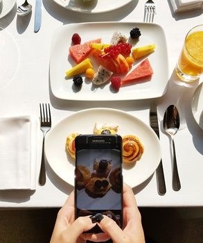 Room Service - Dining